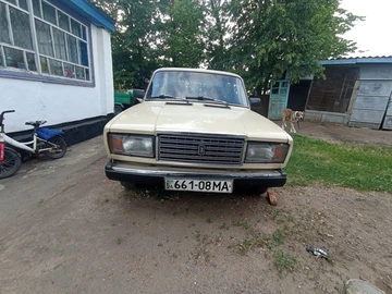 Авто ВАЗ 2107 1990 № 8363945