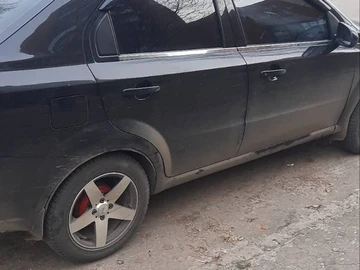 Авто Chevrolet Aveo 2010 № 8363947