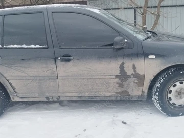 Авто Volkswagen Golf 2001 № 8364455