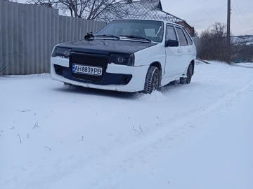 Авто ВАЗ 2109 2000 № 8364466