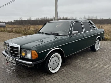 Авто Mercedes W123 1983 № 8364806