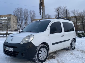 Авто Renault Kangoo Passenger 2010 № 8364950