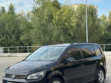 Авто Volkswagen Touran 2011 № 8365697