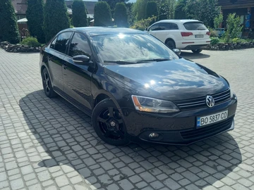 Авто Volkswagen Jetta 2012 № 8366093