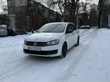 Авто Volkswagen Polo 2016 № 8366239
