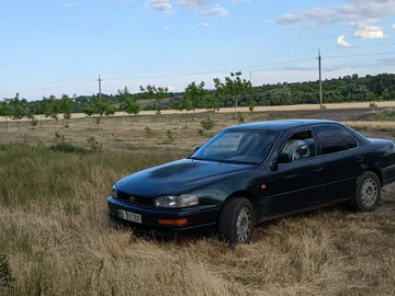Авто Toyota Camry 1992 № 8366982