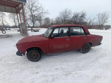 Авто ВАЗ 2107 1992 № 8367944