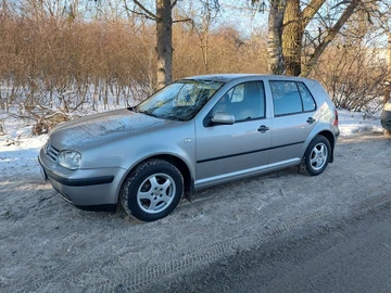 Авто Volkswagen Golf 2001 № 8368425