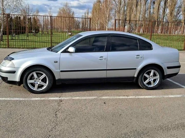 Авто Volkswagen Passat Sedan 2001 № 8368440