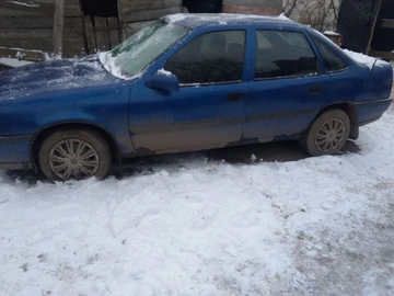 Авто Opel Vectra 1990 № 8368564
