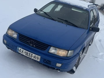 Авто Volkswagen Passat Sedan 1993 № 8368682