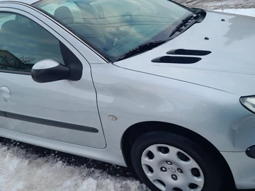 Авто Peugeot 206 2004 № 8368686