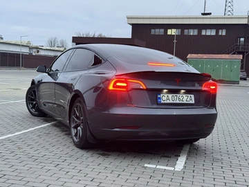 Авто Tesla Model 3 2021 № 8368835