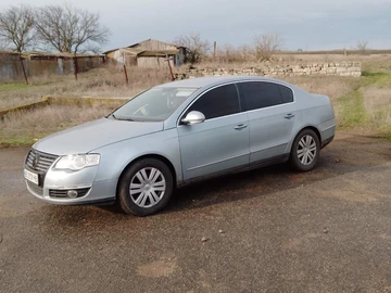 Авто Volkswagen Passat Sedan 2005 № 8368849