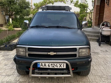Авто Chevrolet Blazer 1996 № 8369067