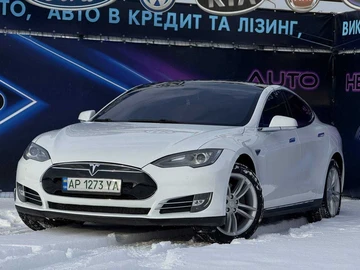 Авто Tesla Model S 2013 № 8369105