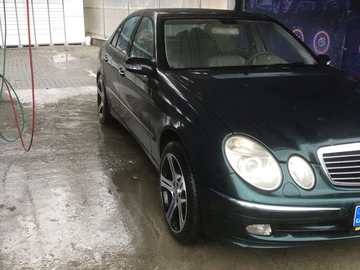 Авто Mercedes E Серия 2004 № 8369205