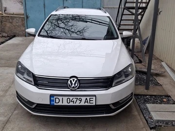 Авто Volkswagen Passat Variant 2013 № 8369604