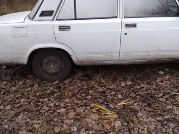 Авто ВАЗ 2107 1983 № 8369921
