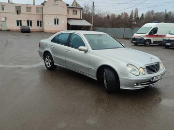 Авто Mercedes 220 2005 № 8369978