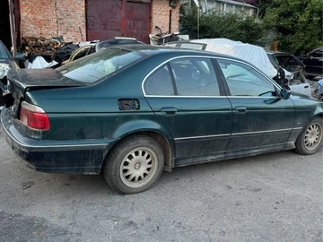 Авто BMW 5 Серия 2001 № 8370004