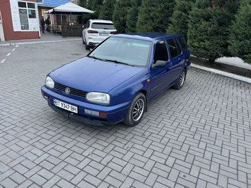 Авто Volkswagen Golf 1995 № 8370280