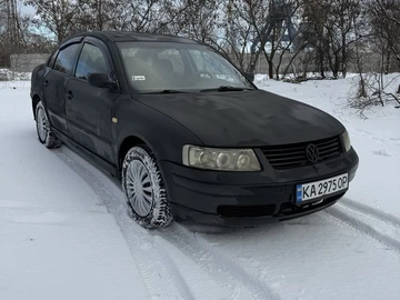 Авто Volkswagen Passat Sedan 2000 № 8370804