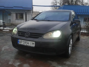 Авто Volkswagen Golf 2003 № 8370928
