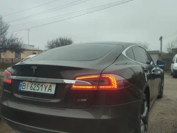 Авто Tesla Model S 2013 № 8370945