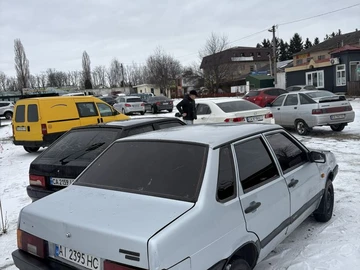 Авто ВАЗ 21099 2002 № 8371091