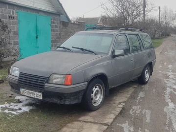 Авто Opel Kadett 1988 № 8371351
