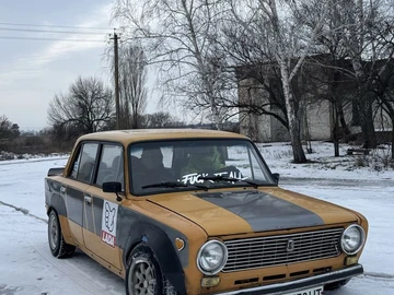 Авто ВАЗ 2101 1982 № 8371398