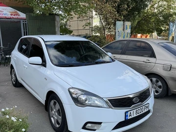 Авто KIA Cee X27 D 2010 № 8371585