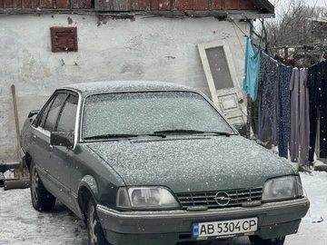 Авто Opel Rekord 1986 № 8371662