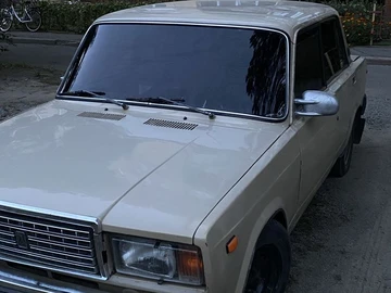 Авто ВАЗ 2107 1987 № 8371943