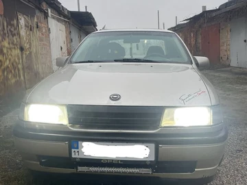 Авто Opel Vectra 1990 № 8371944
