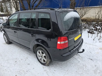 Авто Volkswagen Touran 2005 № 8372385