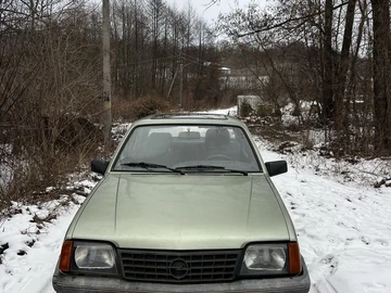 Авто Opel Ascona 1985 № 8372408