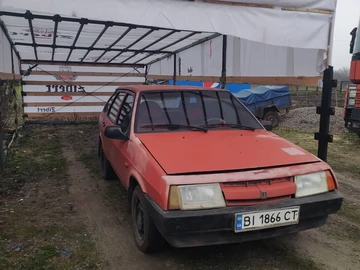Авто ВАЗ 2109 1989 № 8372410
