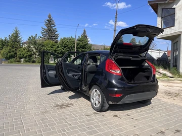 Авто Ford Fiesta 2010 № 8372763