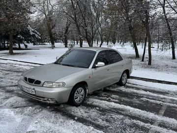 Авто Daewoo Nubira 1999 № 8373361