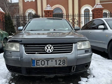 Авто Volkswagen Passat Sedan 2004 № 8373387