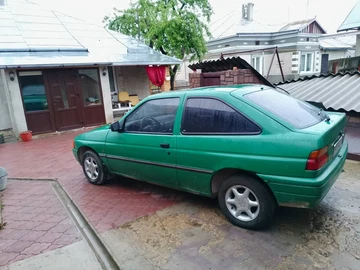 Авто Ford Escort 1991 № 8373452