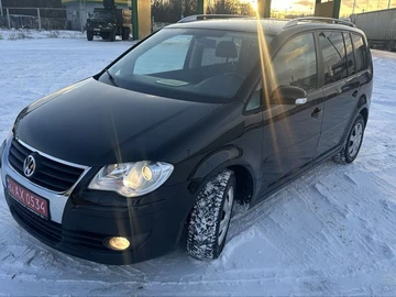 Авто Volkswagen Touran 2008 № 8373463