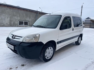 Авто Peugeot Partner 2008 № 8374052