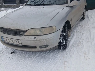 Авто Opel Vectra 1999 № 8374213