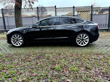 Авто Tesla Model 3 2019 № 8374690