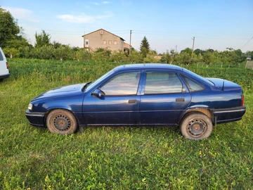 Авто Opel Vectra 1989 № 8374767