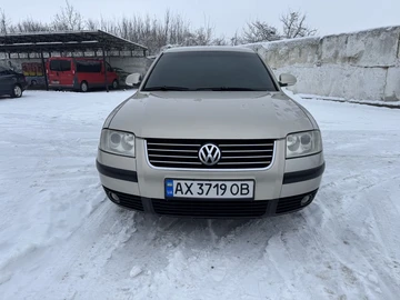 Авто Volkswagen Passat Sedan 2004 № 8375214