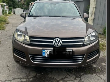 Авто Volkswagen Touareg 2011 № 8375515